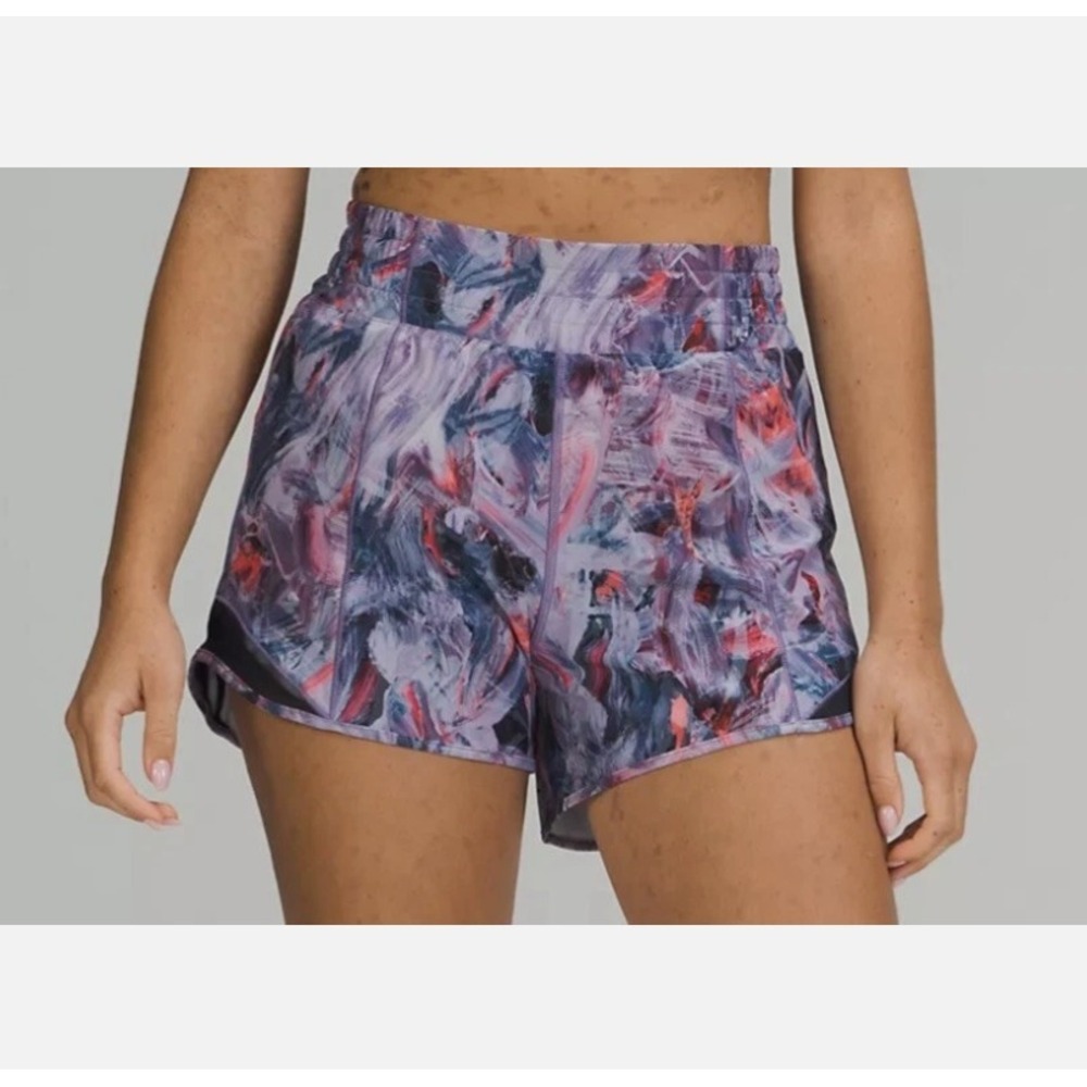 Lululemon Hotty Hot Lined Shorts Size 4 Atmospheric Purple Multi 2.5" High Rise